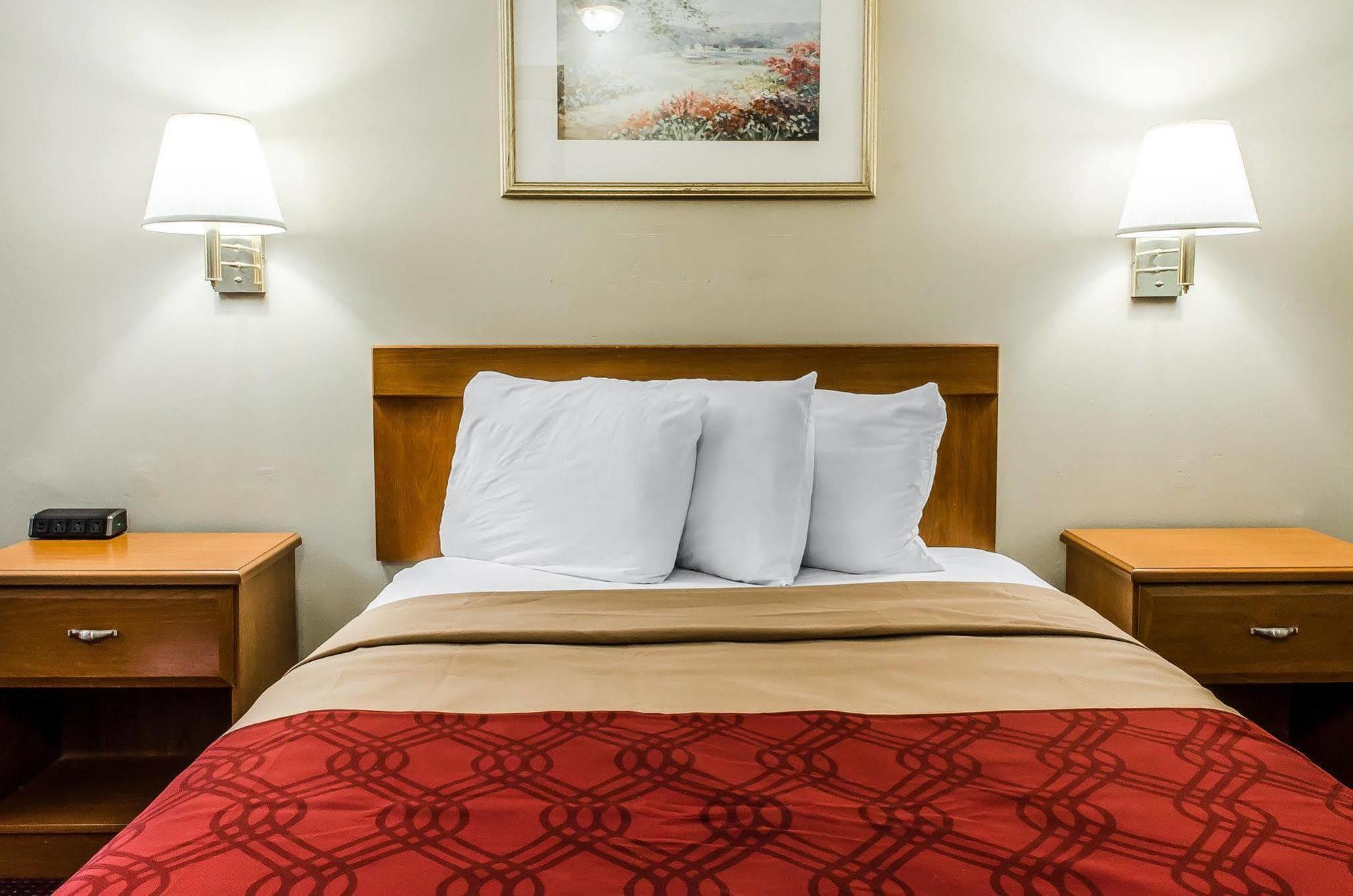 Econo Lodge Northeast Reading Ngoại thất bức ảnh